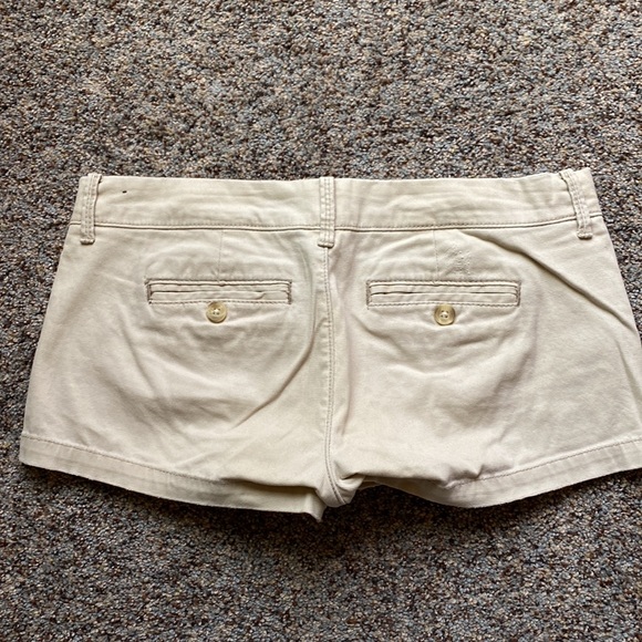 Abercrombie & Fitch shorts size 0 distressed - Picture 2 of 3